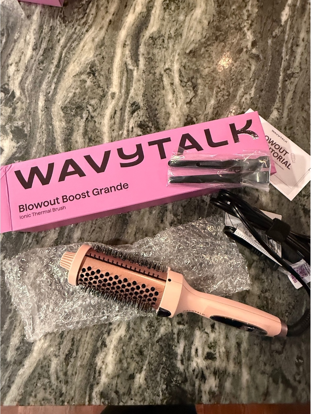 Wavytalk Thermal Brush Blowout Boost Grande 1.77″ Big Bouncy Blowout Waves